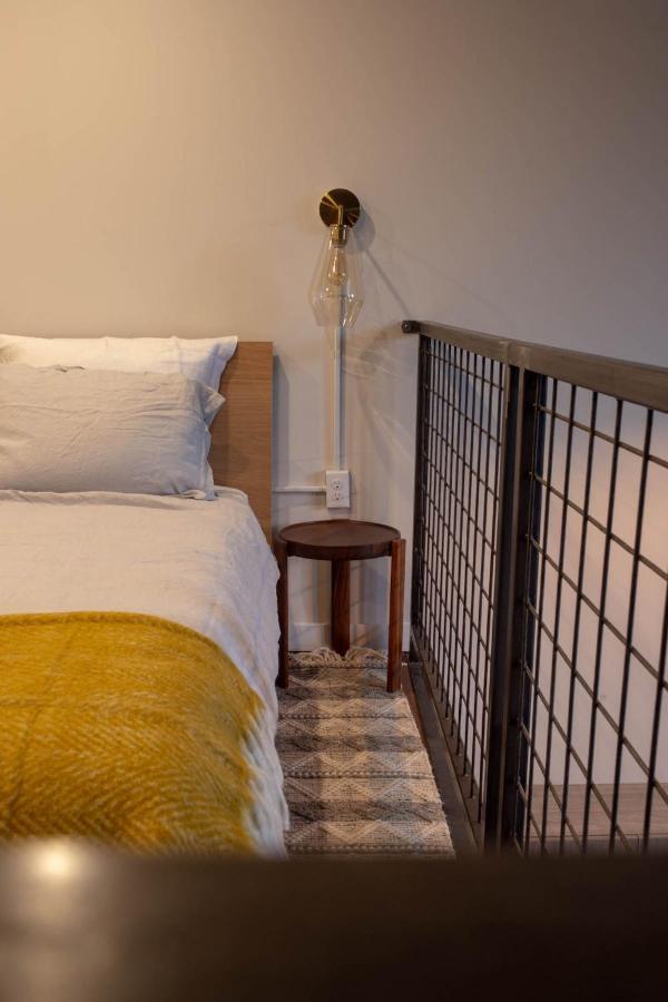Eco Friendly Loft In Center City, Contactless Check In - Hive Room Philadelphia Bagian luar foto